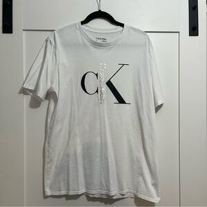 Calvin Klein Large Logo Mens L White Short Sleeve Shirt